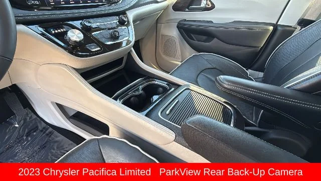 2023 Chrysler Pacifica Limited - Photo 13