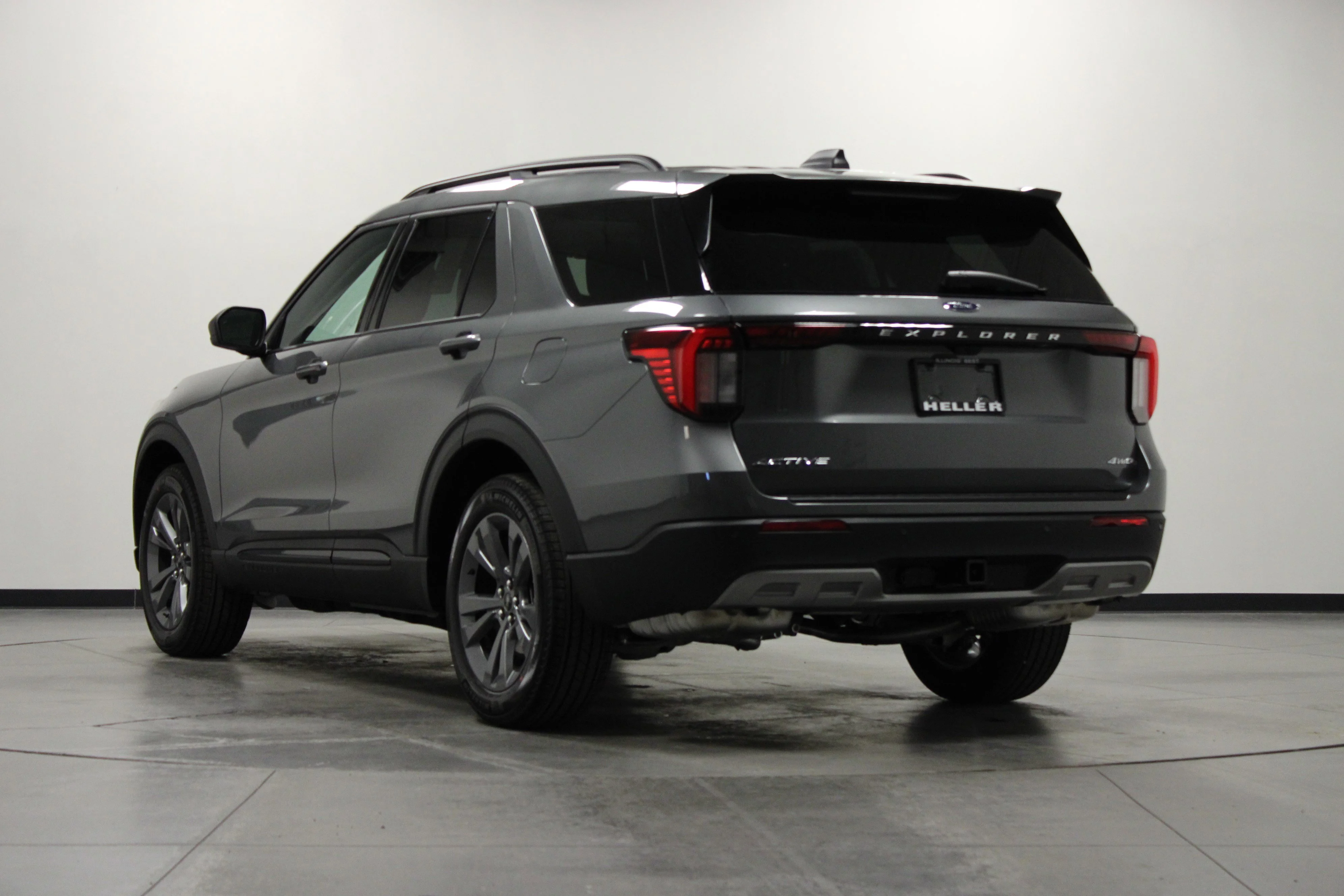 New 2026 Carbonized Gray Metallic Ford Active image 6