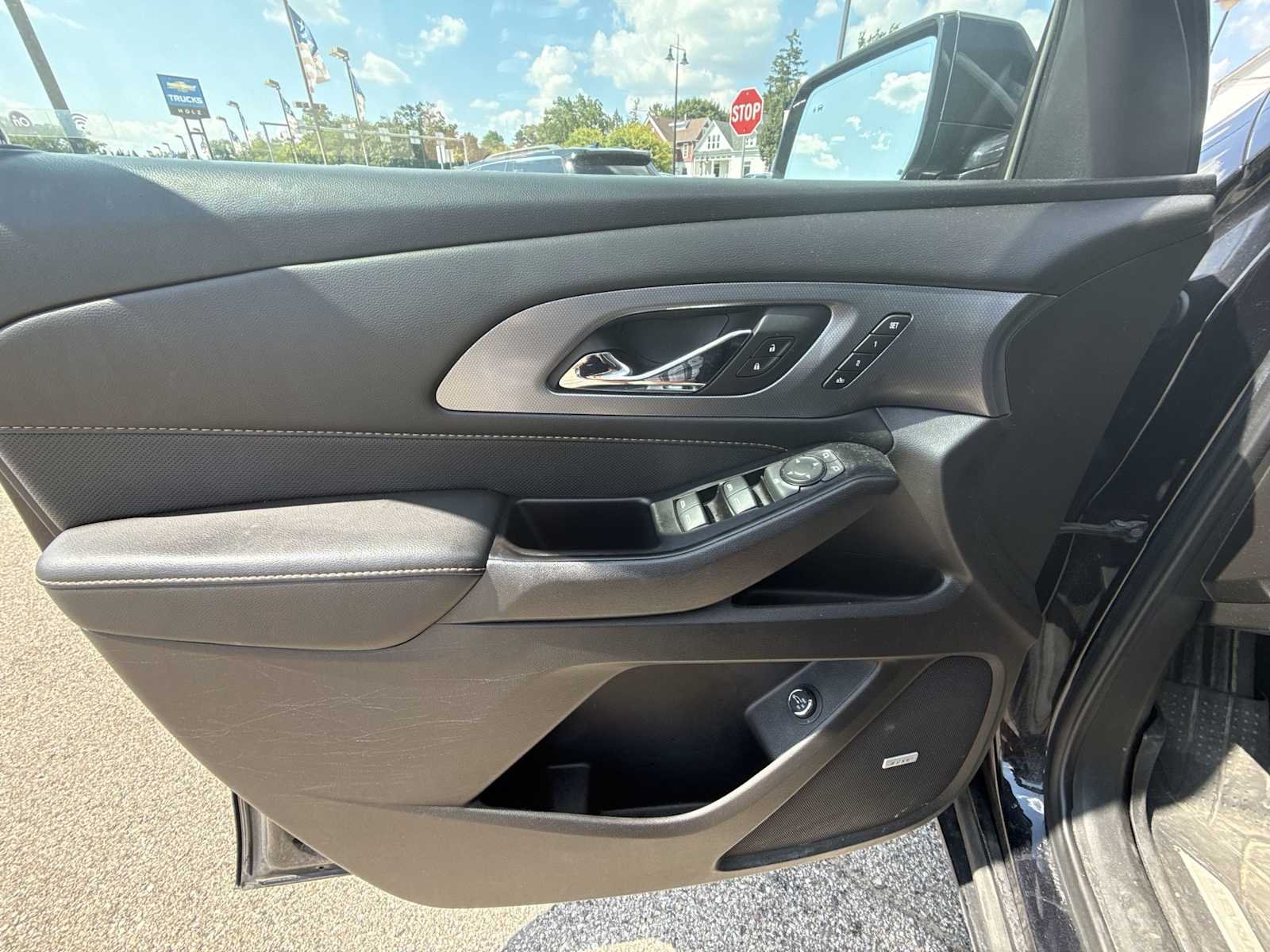 Certified Used 2020 MIDNIGHT BLUE METALLIC Chevrolet Premier image 23