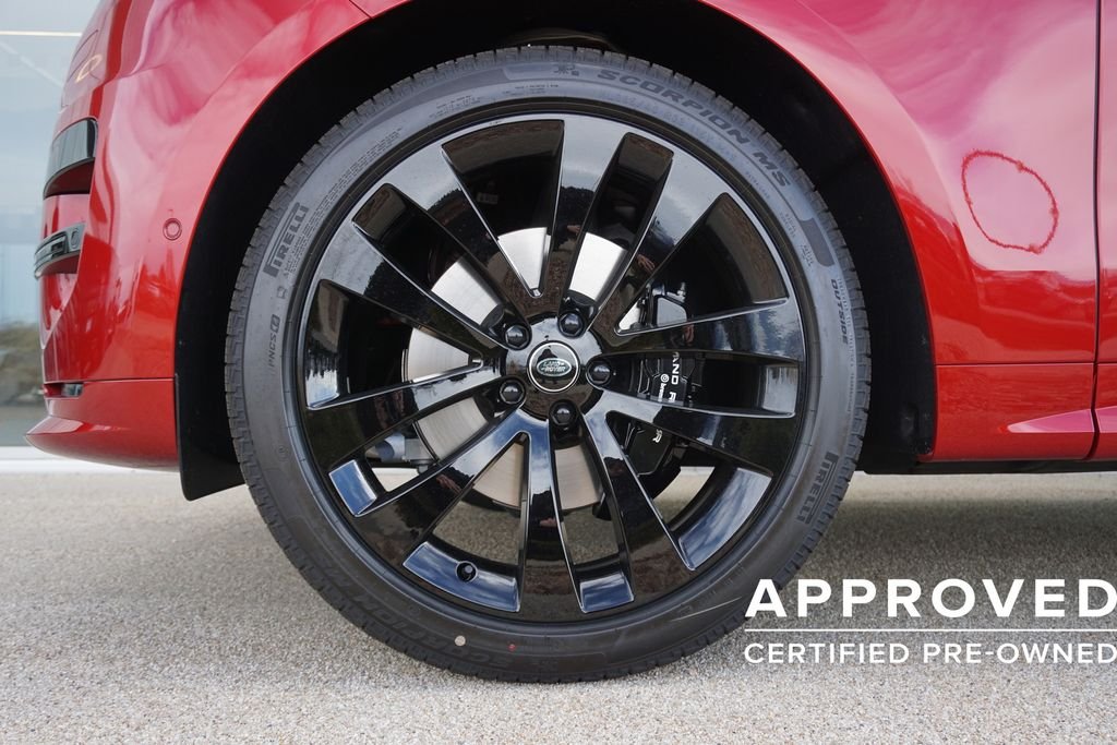 Certified Used 2025 Firenze Red Metallic Land Rover Dynamic SE image 32