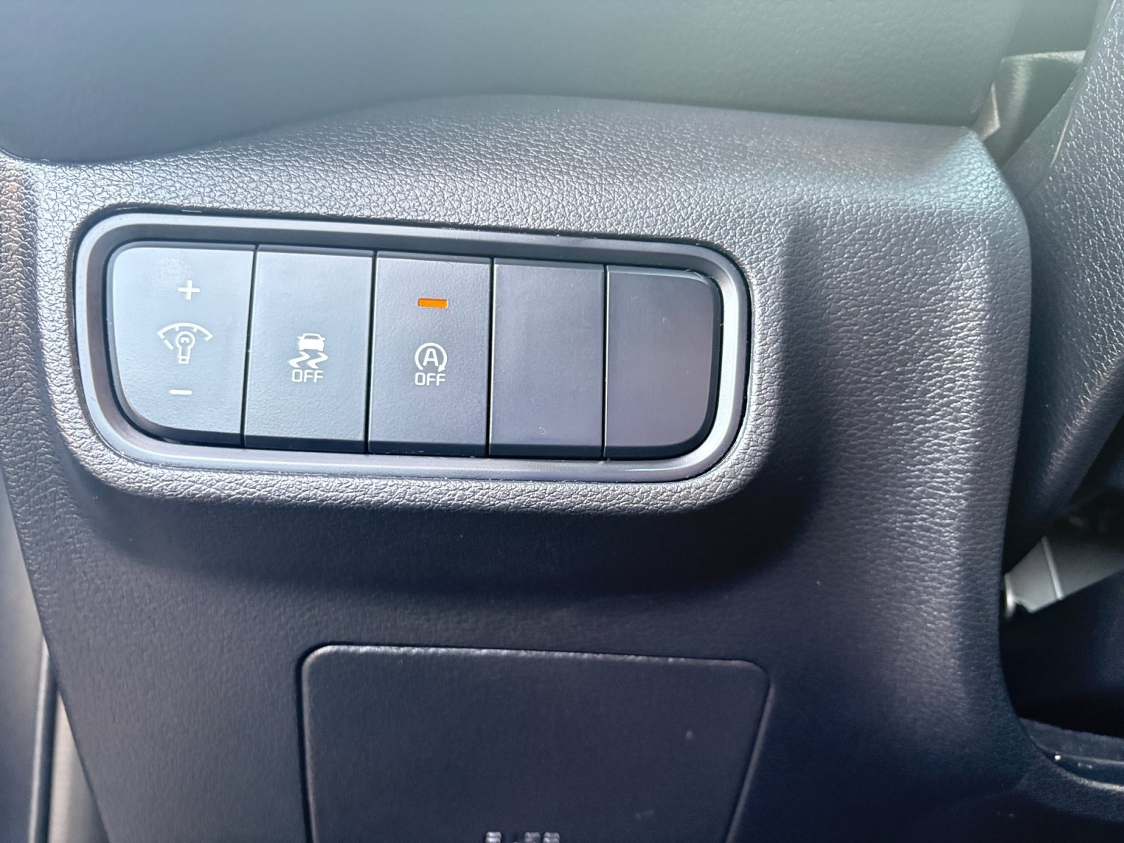 Used 2023 Gravity Gray Kia LX image 19