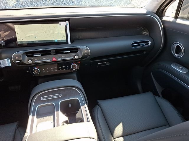 New 2026 Gray Hyundai SEL Premium image 11