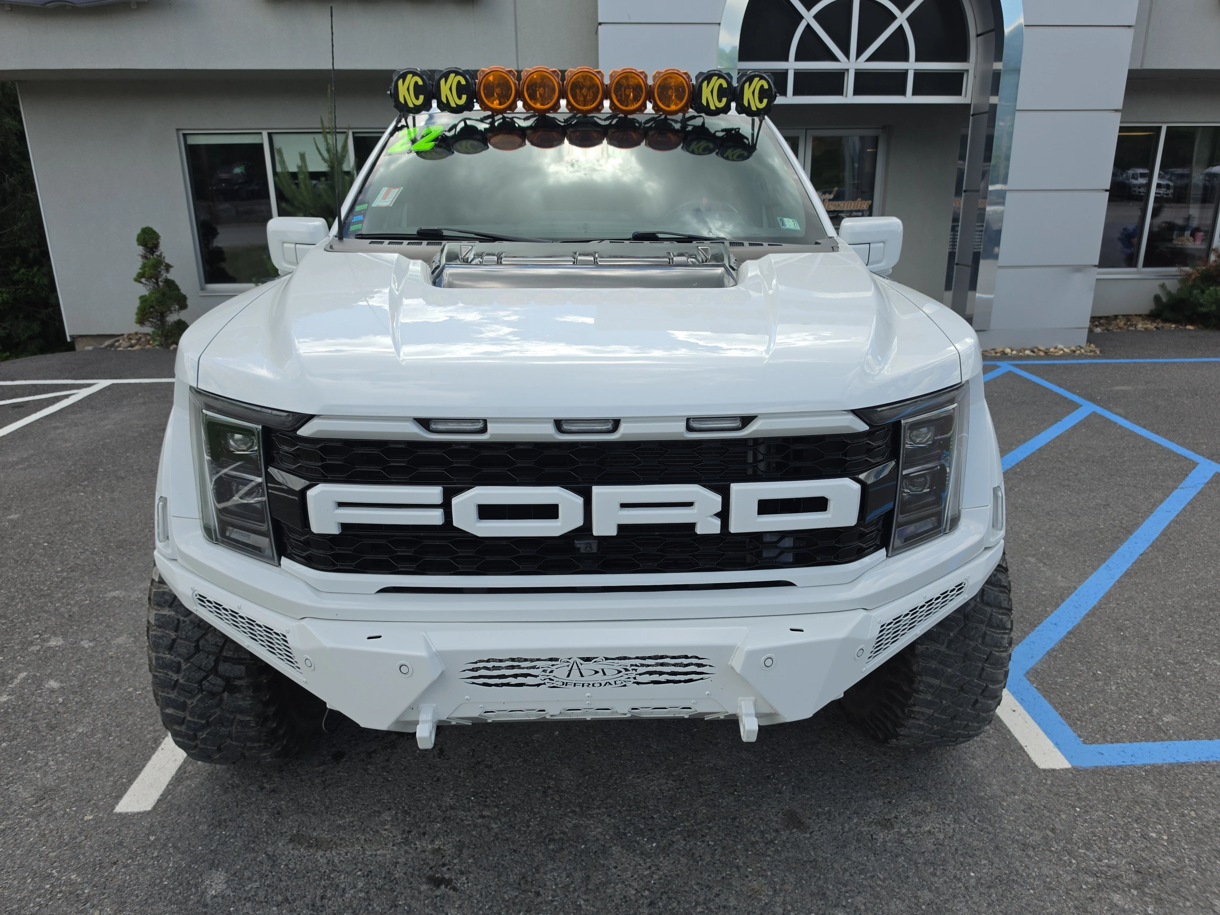 Used 2022 Oxford White Ford Raptor image 9