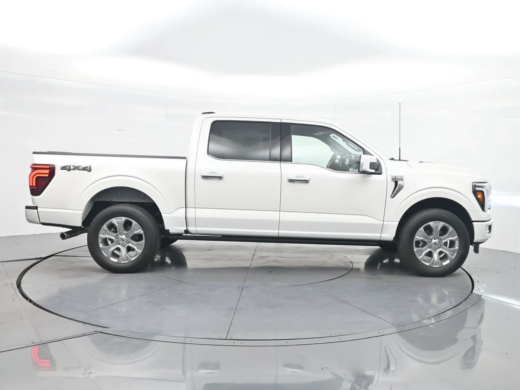 New 2026 Star White Metallic Tri-Coat Ford Platinum® image 6