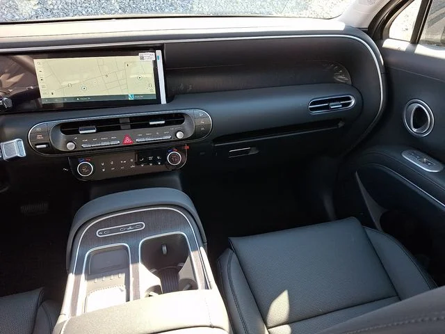 New 2026 Gray Hyundai SEL Premium image 11