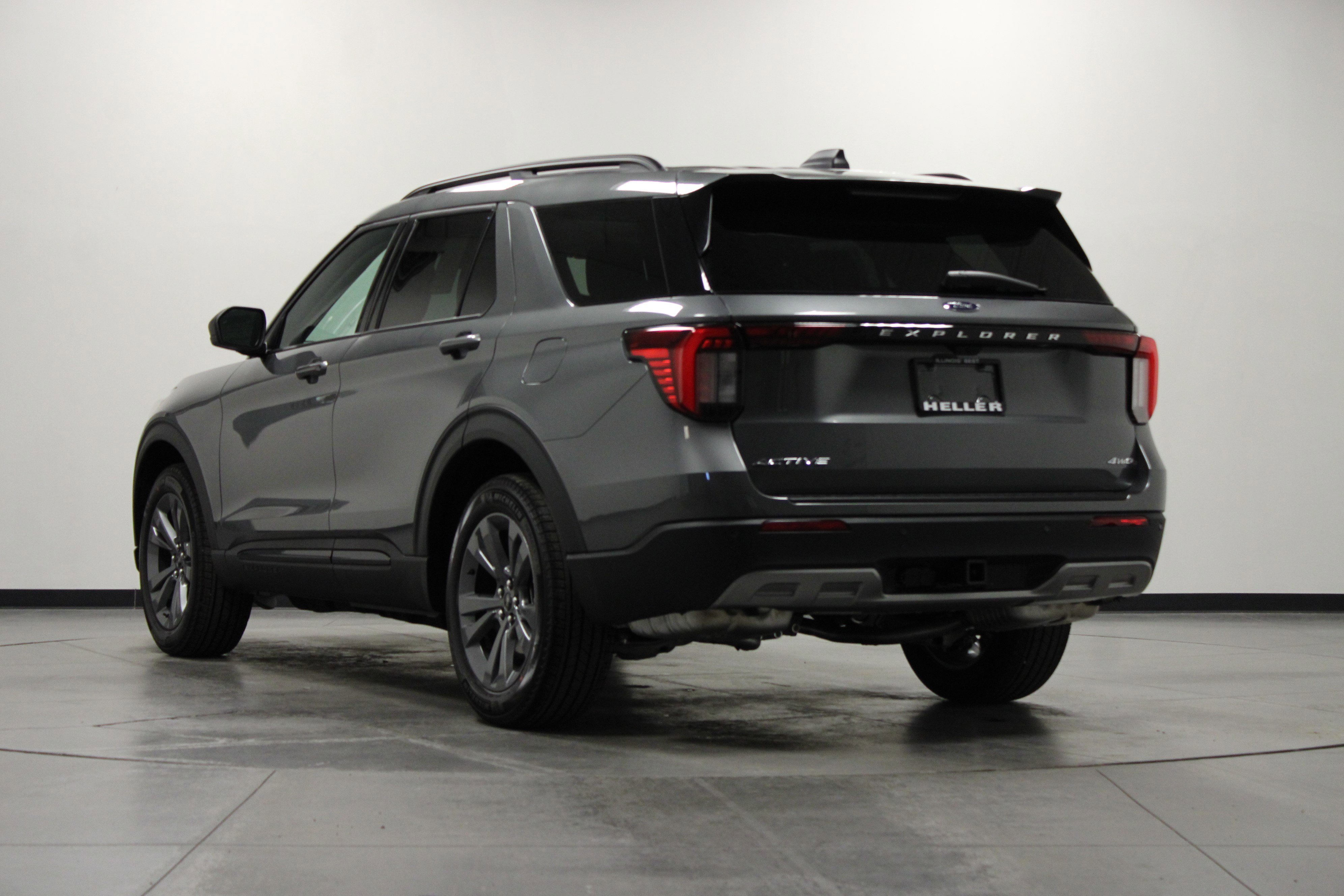 New 2026 Carbonized Gray Metallic Ford Active image 6