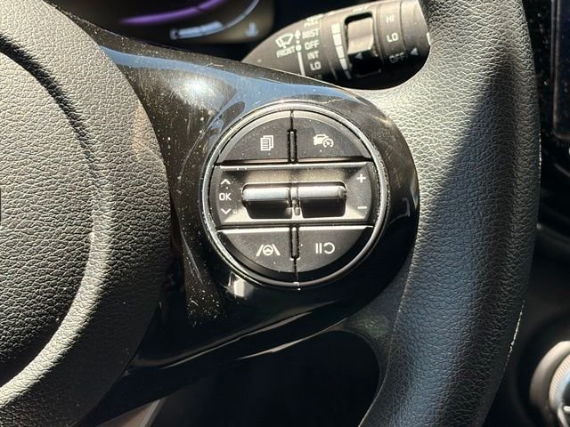 Used 2025 White Kia S image 14