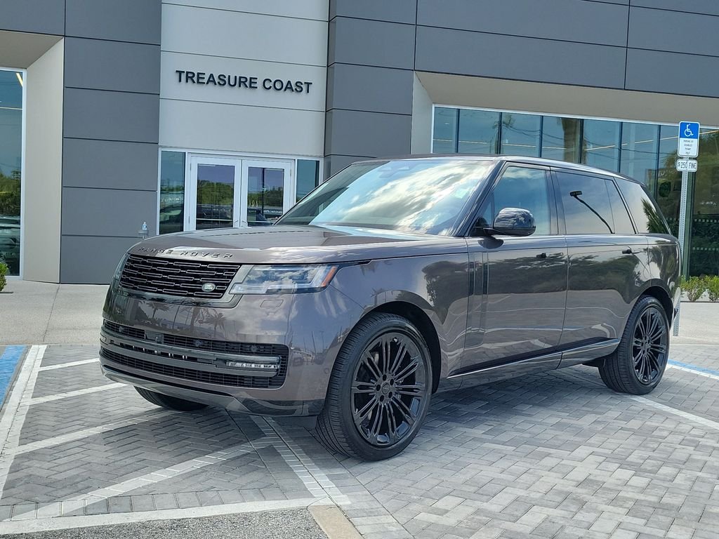 New 2026 Charente Grey Land Rover SE image 1