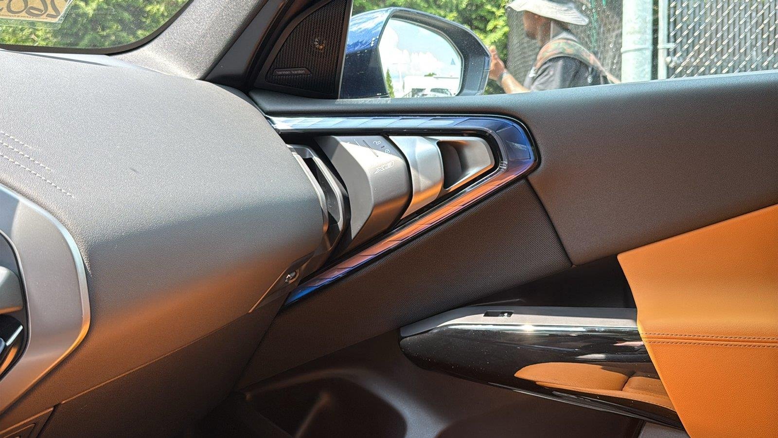 New 2026 Tanzanite Blue II Metallic BMW 30 xDrive image 19