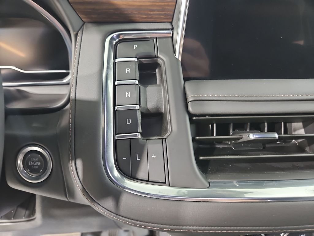 Used 2024 Black Chevrolet High Country image 25