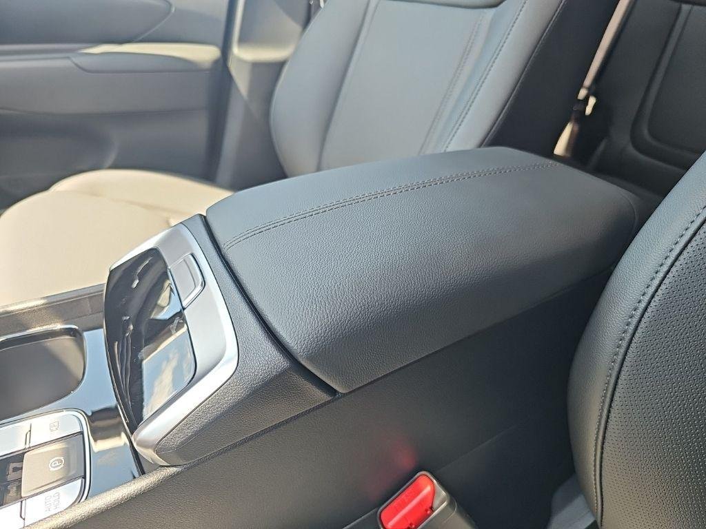 New 2026 Black Hyundai SEL Premium AWD image 23