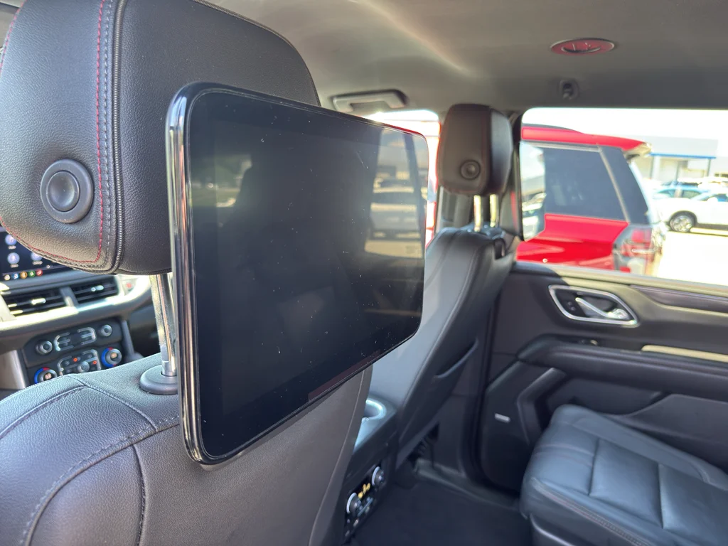 Used 2021 SUMMIT WHITE Chevrolet RST image 26