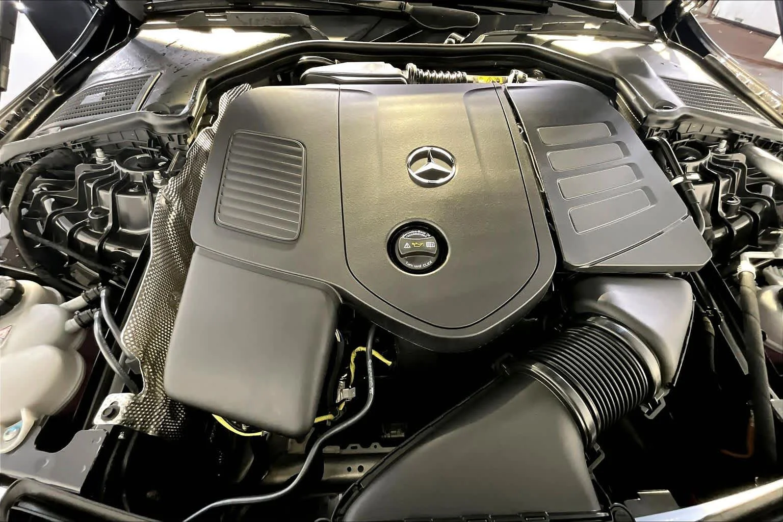 New 2026 Graphite Grey Metallic Mercedes-Benz C 300 image 14