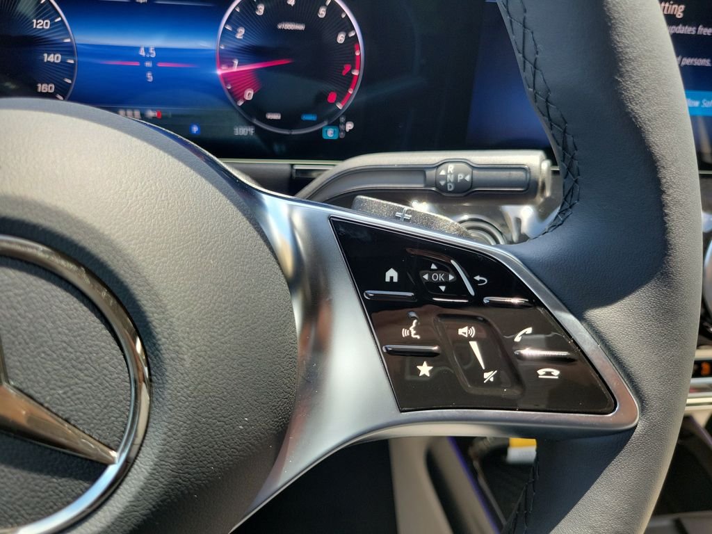 New 2026 Polar White Mercedes-Benz GLA 250 image 27