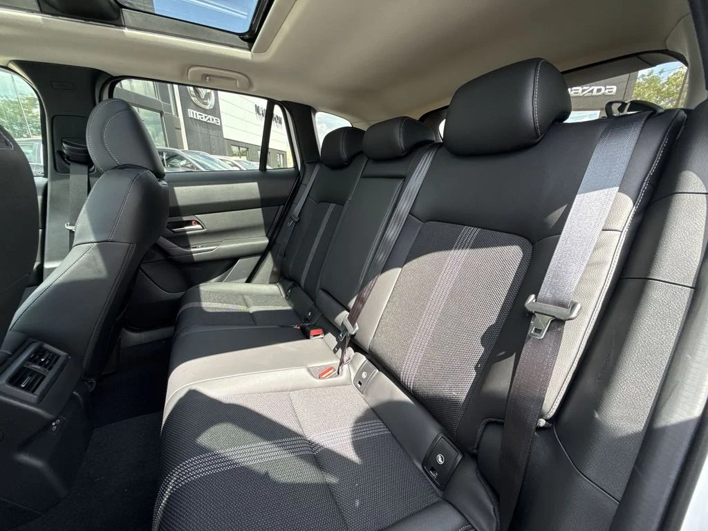 New 2026 Wind Chill Pearl Mazda 2.5 S Preferred AWD image 24