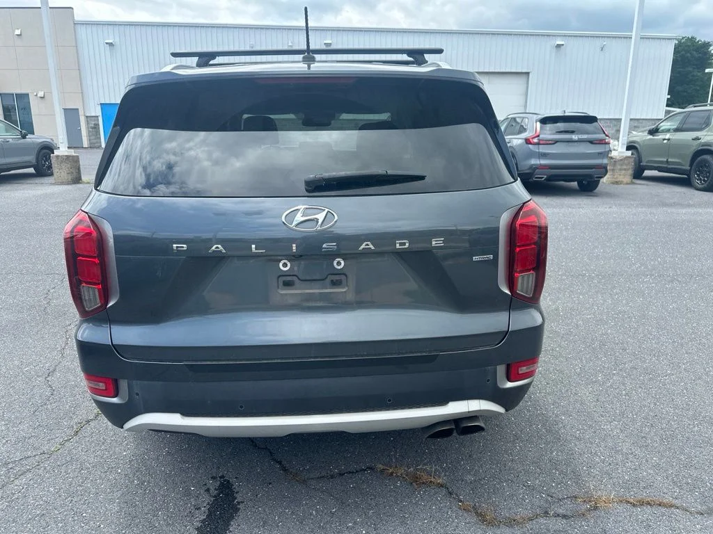 Used 2020 Graphite Hyundai SEL image 6