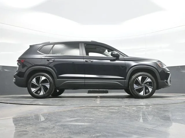 New 2026 Black Volkswagen 1.5T SE image 24
