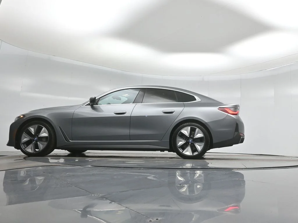 Used 2023 Gray BMW eDrive40 image 54