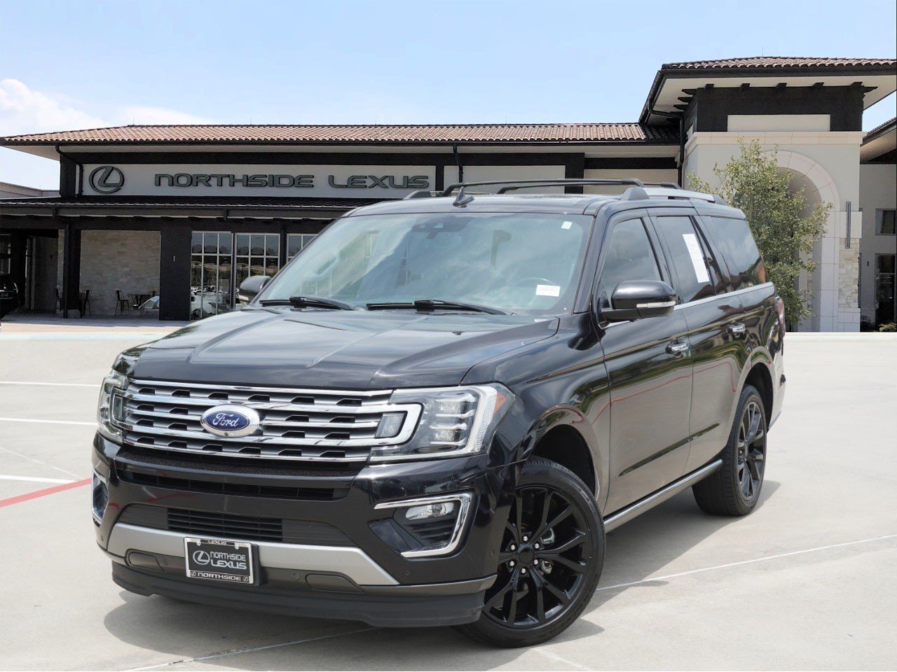 2019 Ford Expedition Limited's photo