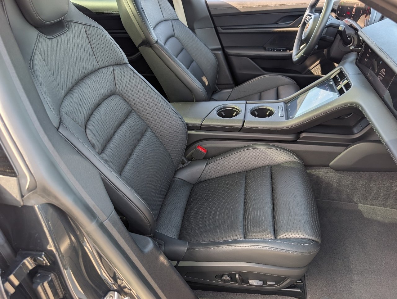 Certified Used 2023 Volcano Grey Metallic Porsche  image 17