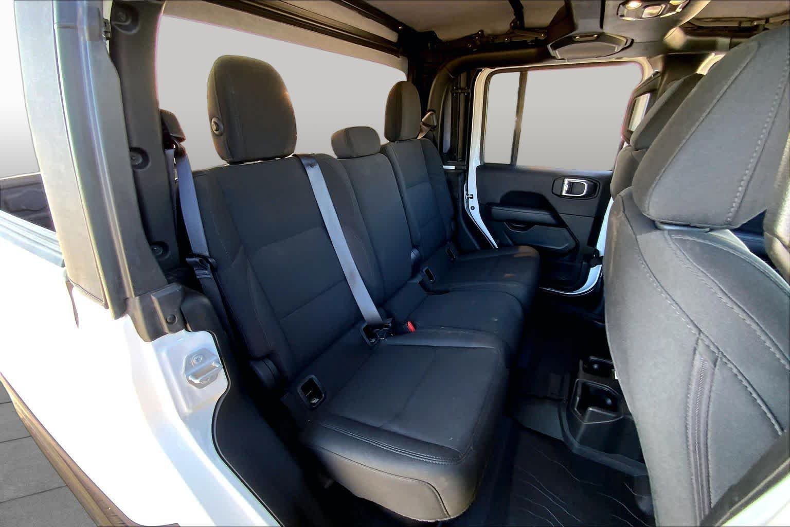 Used 2022 Bright White Clearcoat Jeep Overland image 39