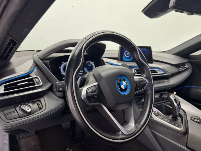 Used 2016 Crystal White Pearl Metallic w/BMW i Frozen Blue BMW Base image 34