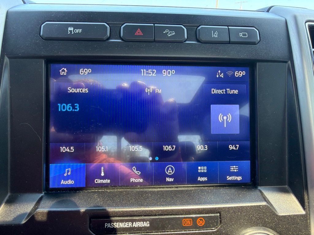 Used 2020 Magnetic Ford Platinum image 22