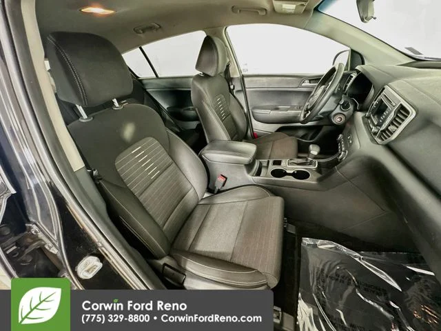 Used 2018 Black Cherry Kia LX image 29