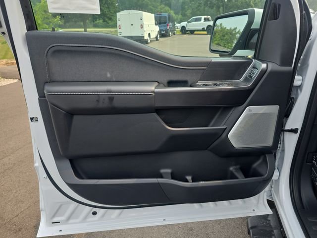 New 2026 Oxford White Ford Lariat® image 42