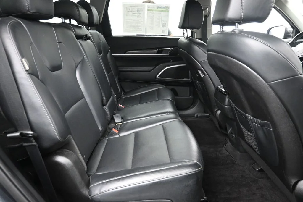 Certified Used 2023 Gray Kia LX image 10