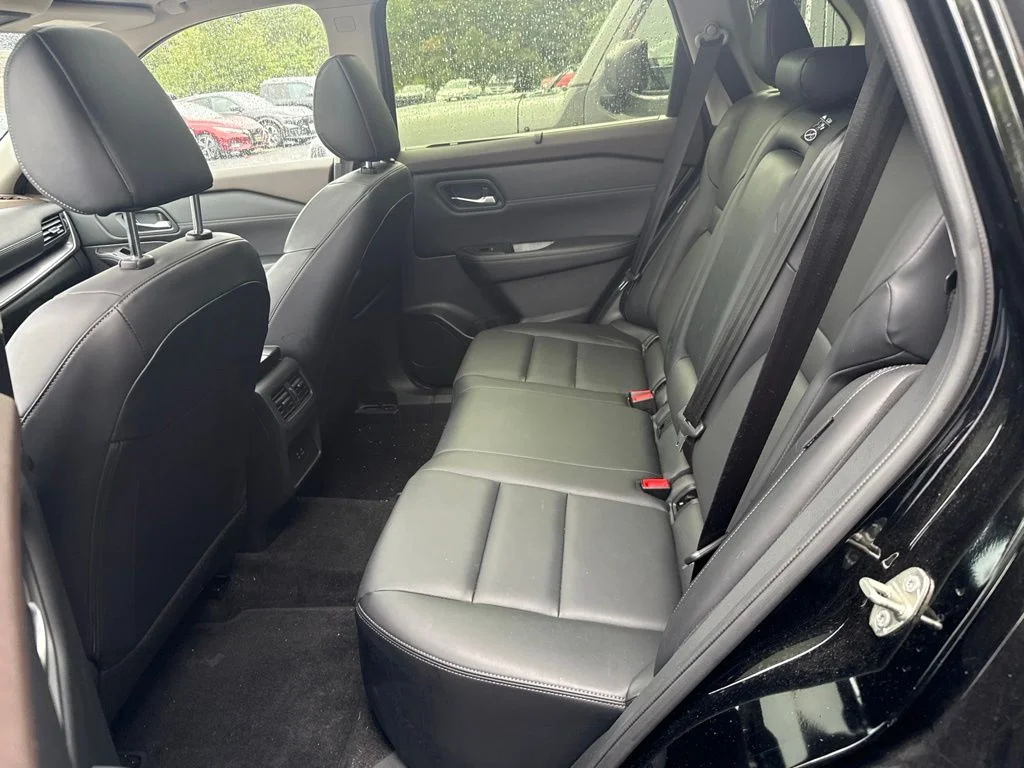 Used 2023 Black Nissan SV image 6