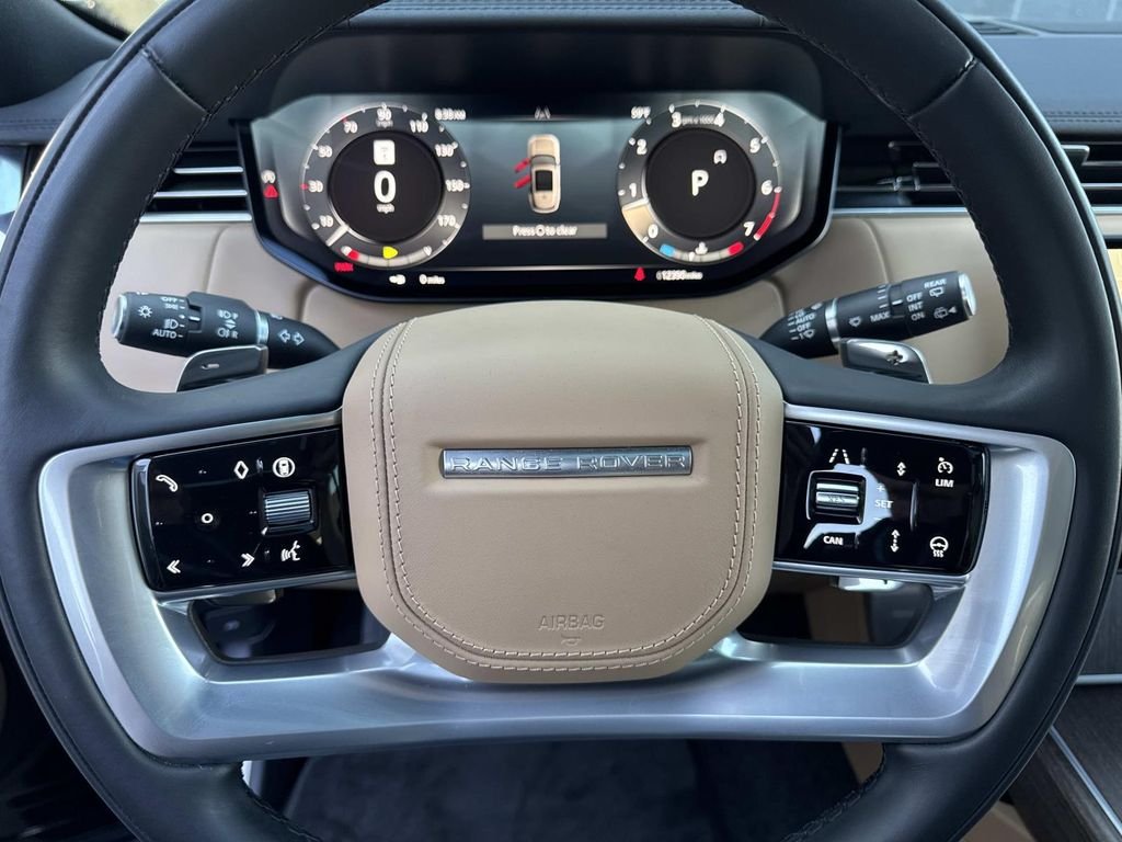 Certified Used 2024 Santorini Black Metallic Land Rover SE image 27