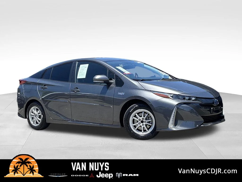 Used 2022 Gray Toyota XLE image 1