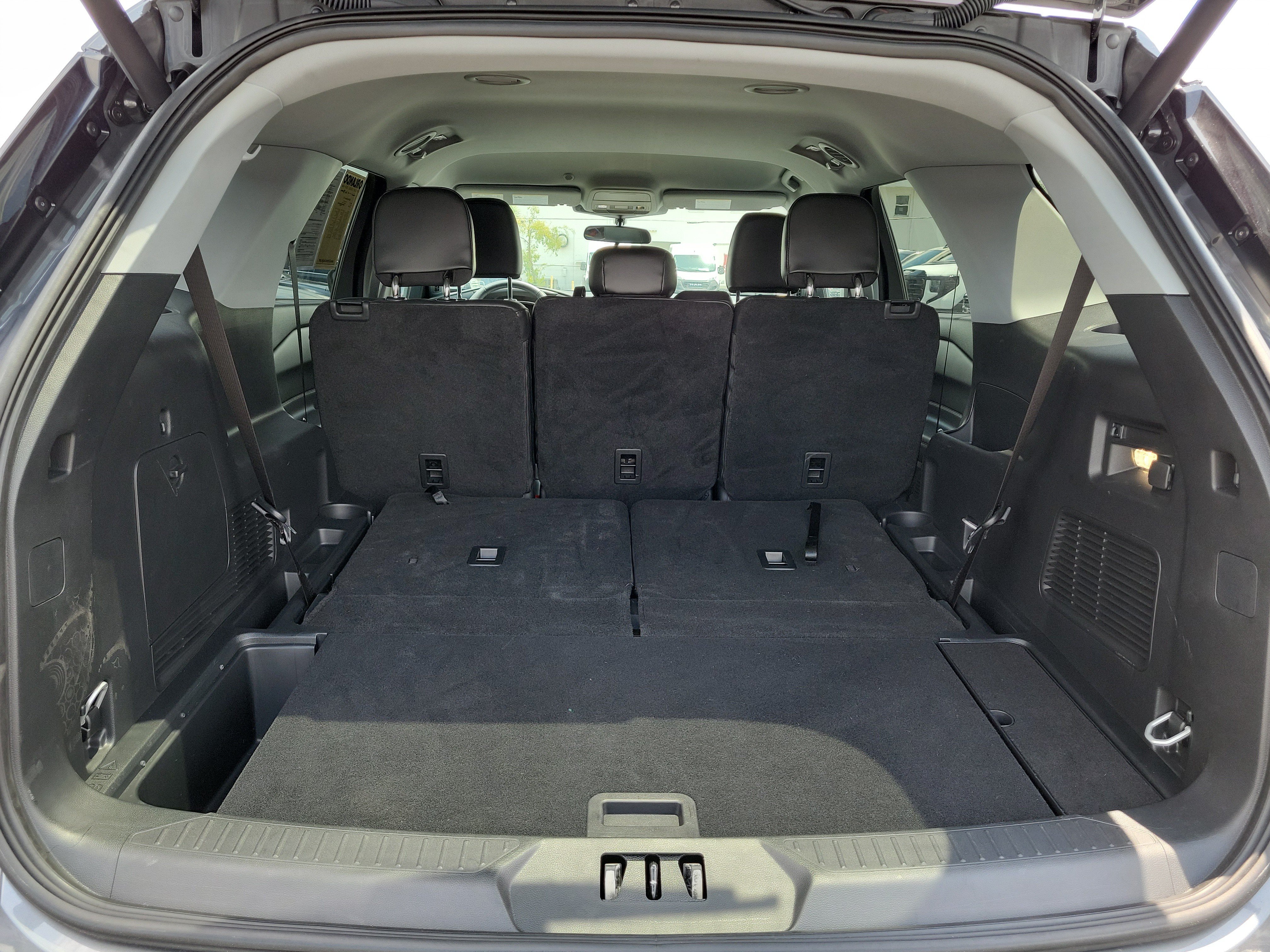 Used 2024 Gray Metallic Ford XLT image 10