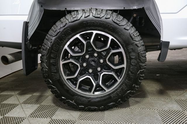 Used 2022 White Ford XL image 16