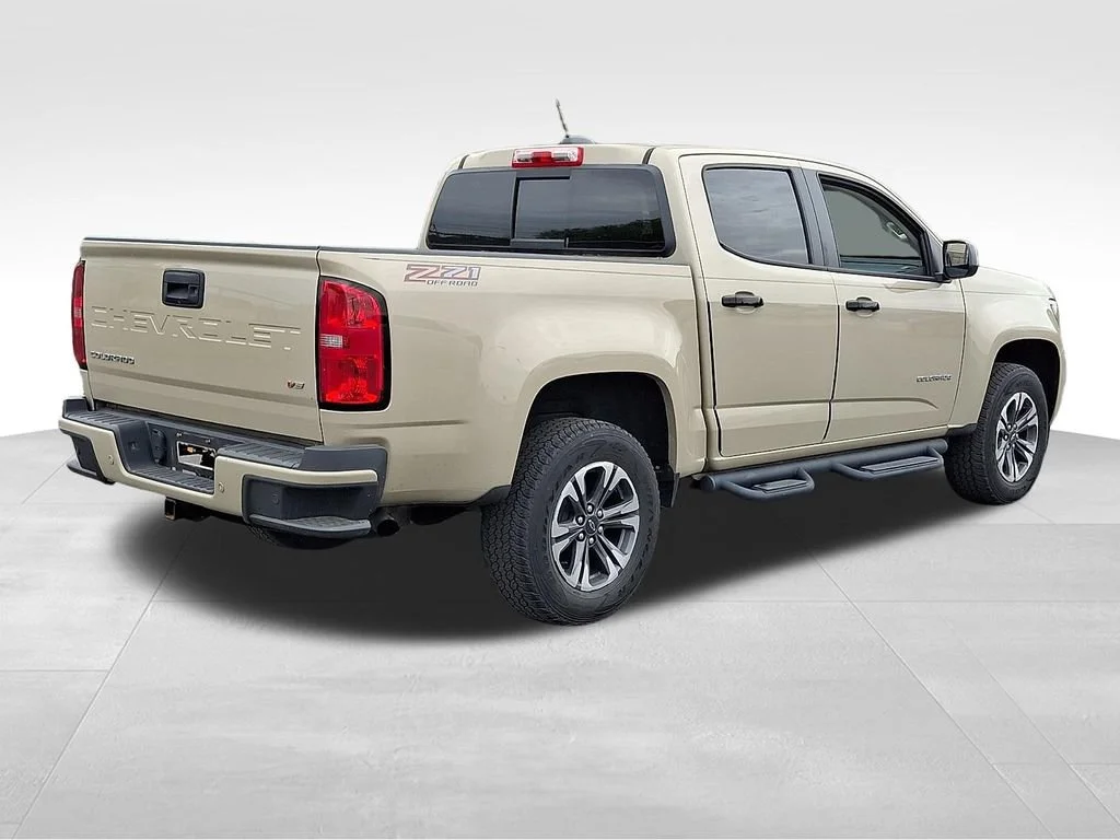 Used 2021 Sand Dune Metallic Chevrolet Z71 image 6