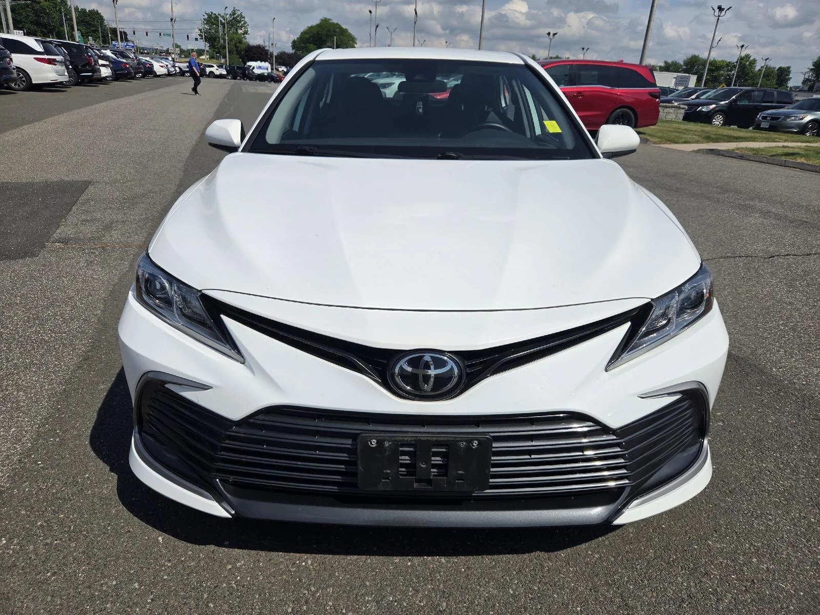Used 2022 Super White Toyota LE image 2