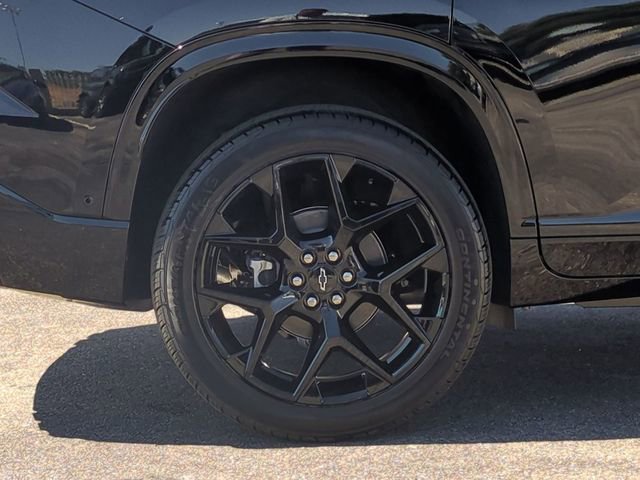 New 2026 Mosaic Black Metallic Chevrolet RS image 36