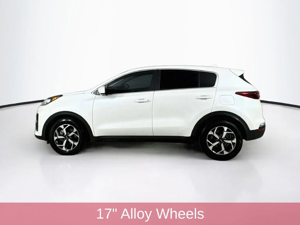 Used 2022 White Kia LX image 4