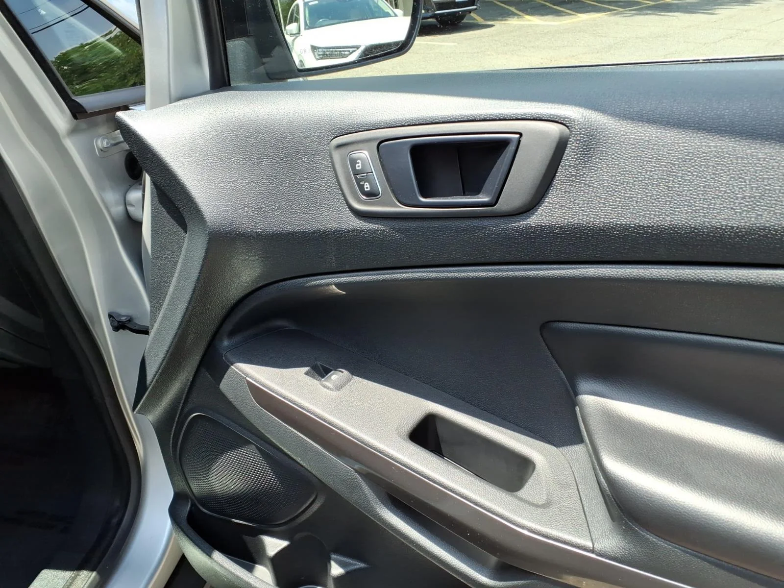 Used 2019 Silver Ford SES image 6