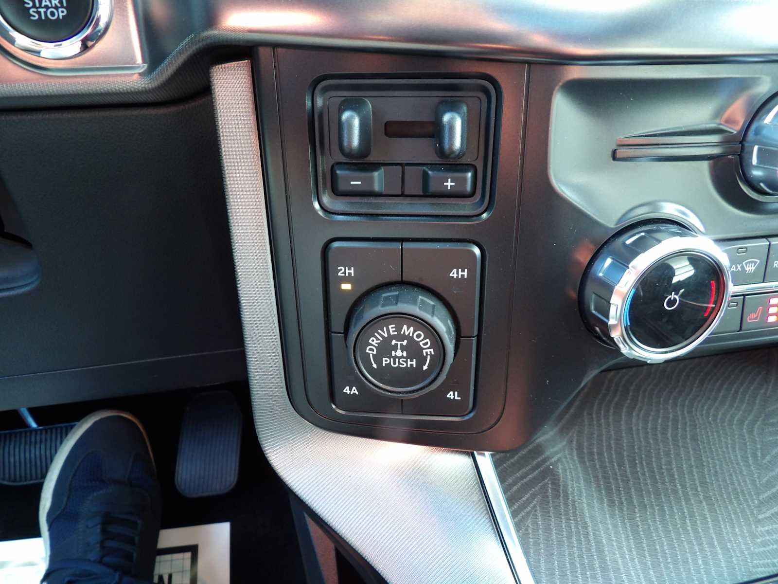 2022 Ford F-150 Platinum - Photo 22