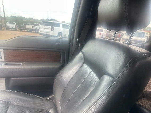 Used 2013 Tuxedo Black Metallic Ford Lariat image 6