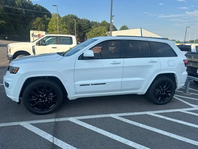 Used 2020 White Jeep Altitude image 2