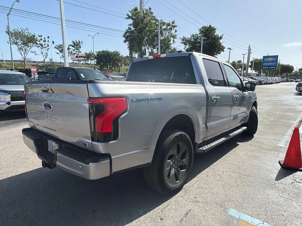Used 2023 Silver Metallic Ford XLT image 4