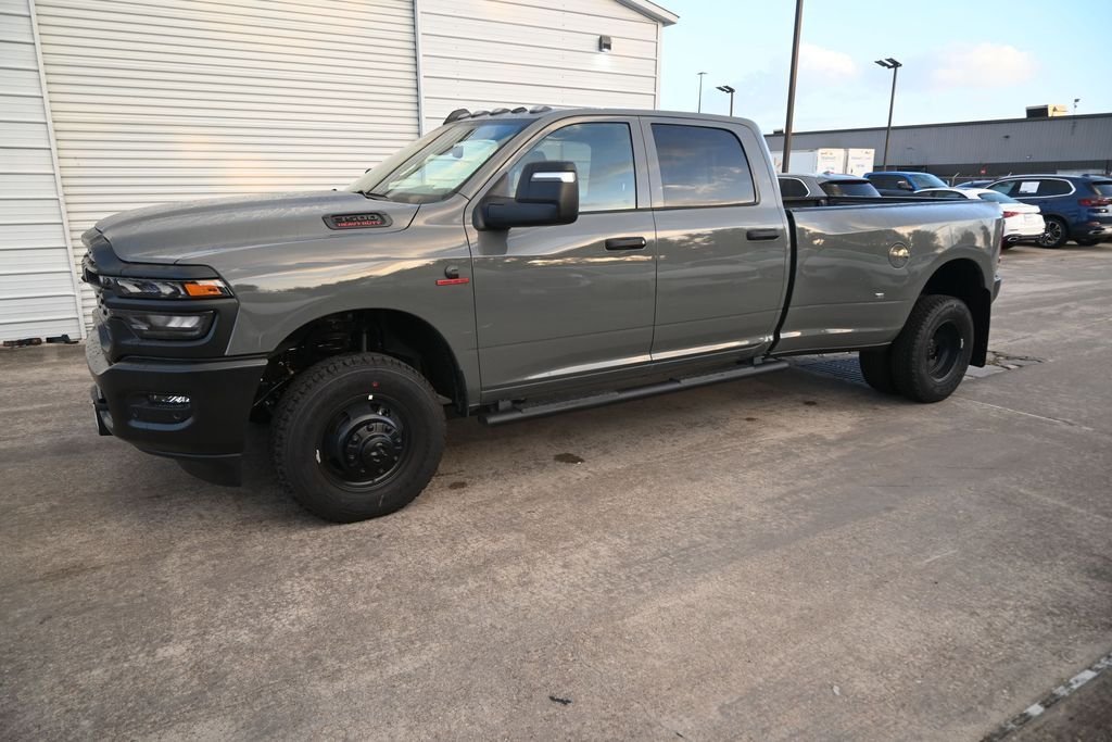 New 2026 Ceramic Gray Clear-Coat Exterior Paint RAM Tradesman image 13