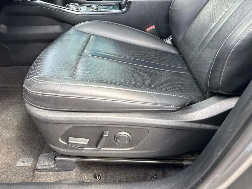 Used 2022 Gray Kia S image 19