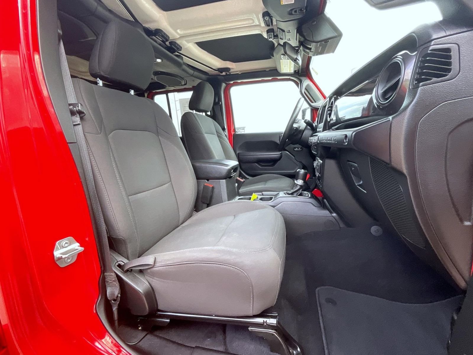 Used 2022 Red Jeep Unlimited Sport Altitude image 16
