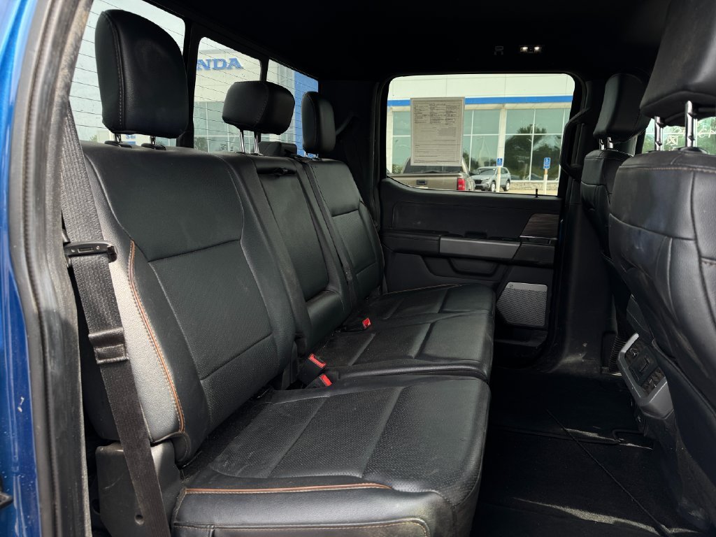 Used 2024 Atlas Blue Metallic Ford Lariat image 24