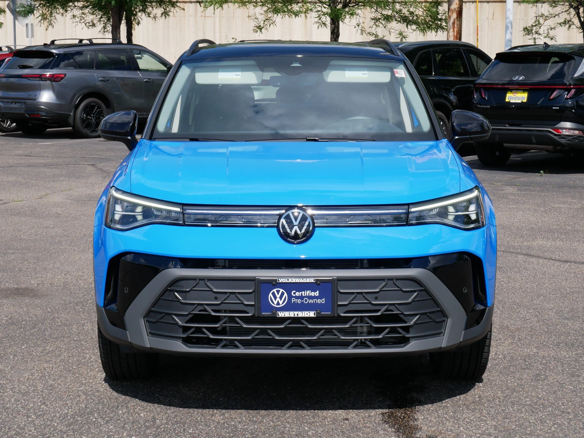 Certified 2025 Volkswagen Taos SE Black with VIN 3VV2C7B27SM019041 for sale in Saint Louis Park, Minnesota