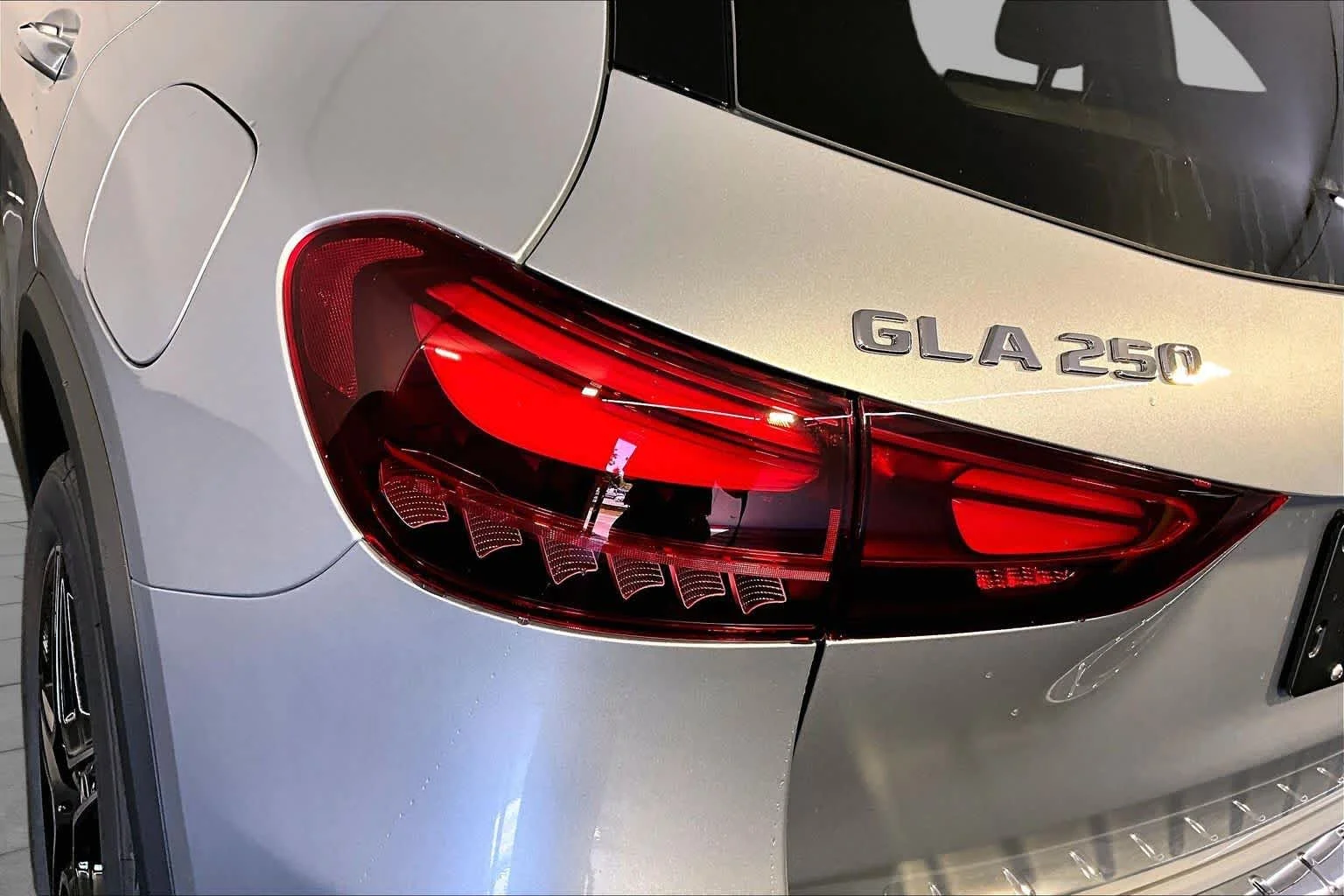 New 2026 Cirrus Silver Metallic Mercedes-Benz GLA 250 image 5